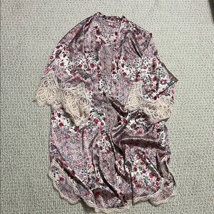 Victoria's Secret Floral Robe with Lace Trim - Red and Cream